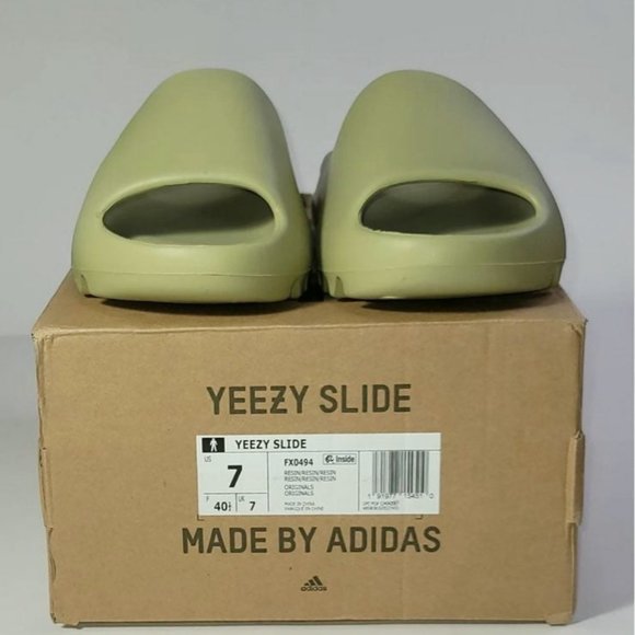 yeezy slides